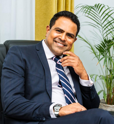 Dr Pradeep R Madhivathanan - Consultant Anaesthetist & Intensive Care Specialist